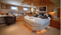 LADYSHIP -  VIP Cabin
